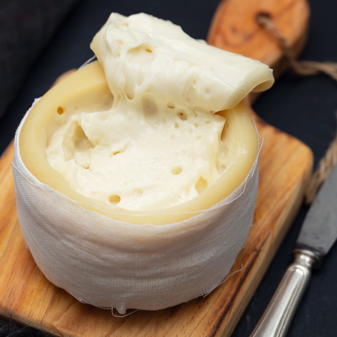 kit Pasteis de Nata-pâtisserie portugaise-cuisine familiale-desserts maison-gastronomie du Portugal-Lisbonne-moules en inox- crème onctueuse-recette facile-pâtisserie traditionnelle-expérience culinaire-activité familiale-week-end gourmand-cadeau gourmand-souvenir culinaire-recette de Pasteis-sucre doux-cannelle épicée-sachet préparation-dessert traditionnel-pâtisserie dorée-création maison-recette simplifiée-petits chefs-pâtisserie DIY-dessert portugais-cuisine à domicile