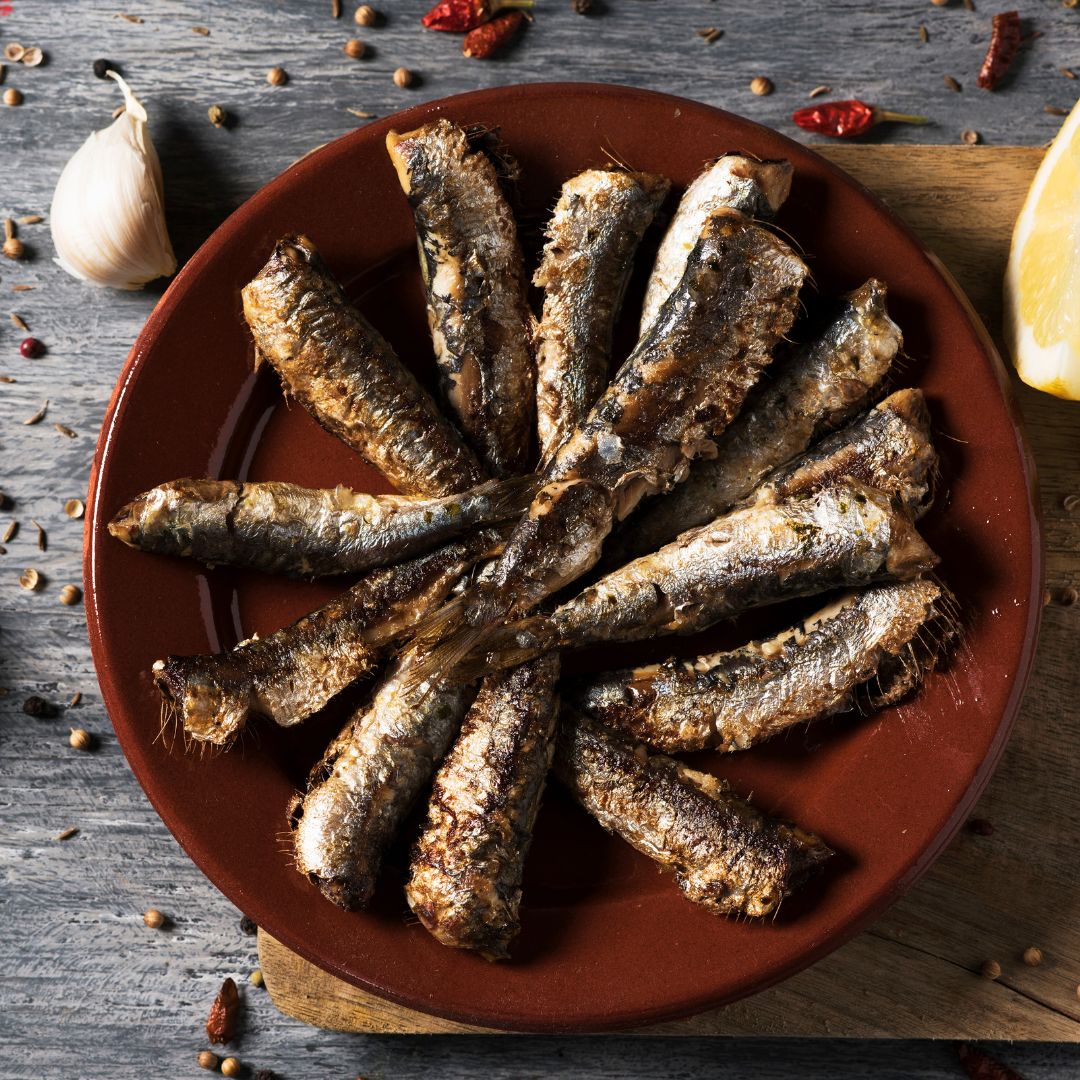 kit Pasteis de Nata-pâtisserie portugaise-cuisine familiale-desserts maison-gastronomie du Portugal-Lisbonne-moules en inox- crème onctueuse-recette facile-pâtisserie traditionnelle-expérience culinaire-activité familiale-week-end gourmand-cadeau gourmand-souvenir culinaire-recette de Pasteis-sucre doux-cannelle épicée-sachet préparation-dessert traditionnel-pâtisserie dorée-création maison-recette simplifiée-petits chefs-pâtisserie DIY-dessert portugais-cuisine à domicile