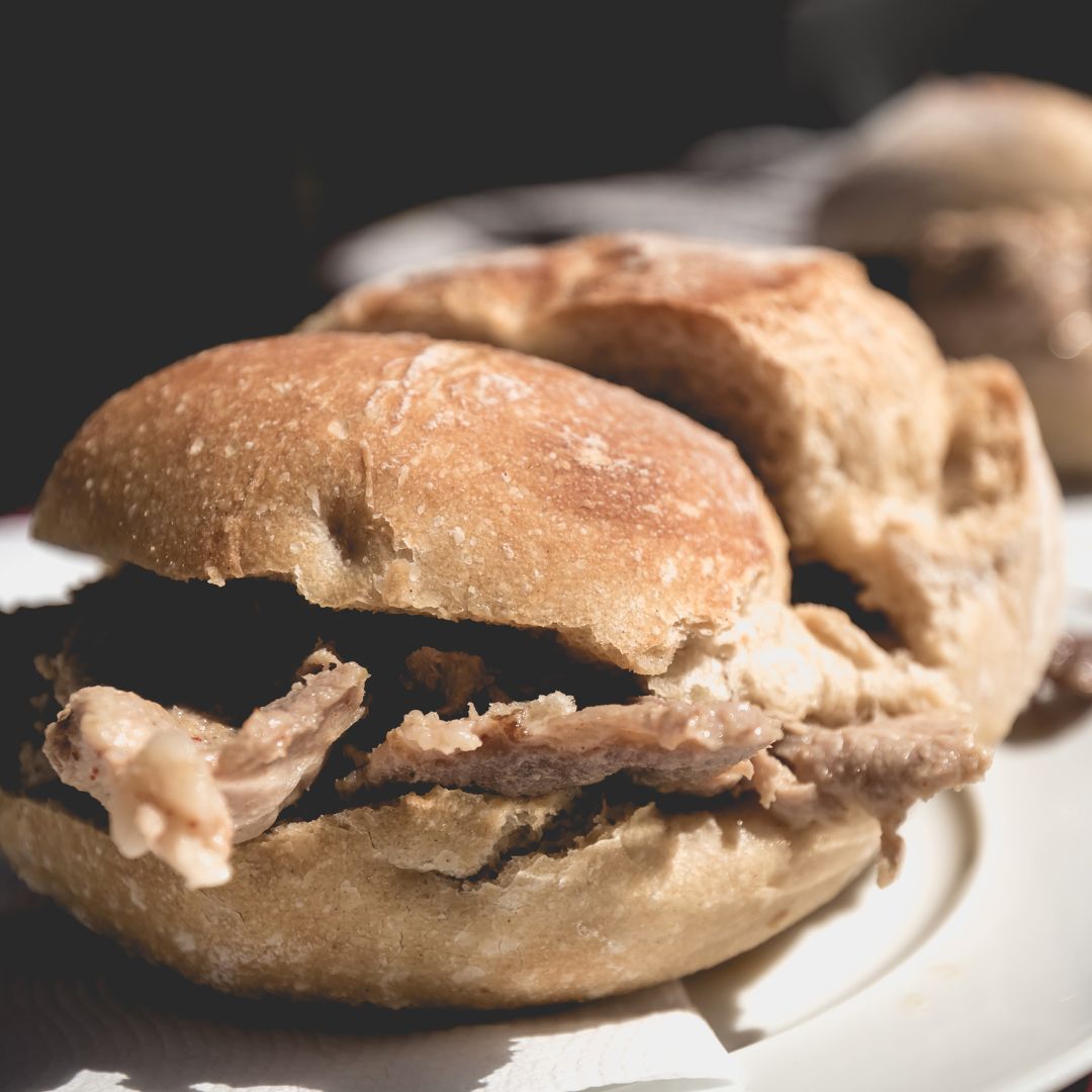 kit Pasteis de Nata-pâtisserie portugaise-cuisine familiale-desserts maison-gastronomie du Portugal-Lisbonne-moules en inox- crème onctueuse-recette facile-pâtisserie traditionnelle-expérience culinaire-activité familiale-week-end gourmand-cadeau gourmand-souvenir culinaire-recette de Pasteis-sucre doux-cannelle épicée-sachet préparation-dessert traditionnel-pâtisserie dorée-création maison-recette simplifiée-petits chefs-pâtisserie DIY-dessert portugais-cuisine à domicile